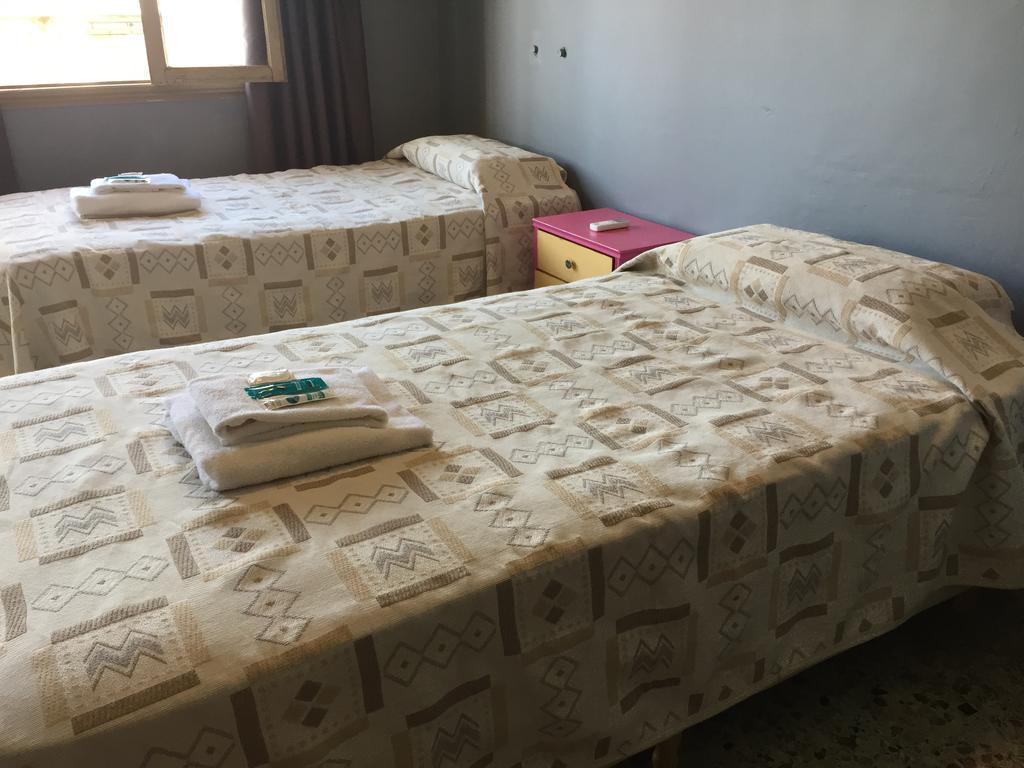 City Hotel Посадас Екстериор снимка