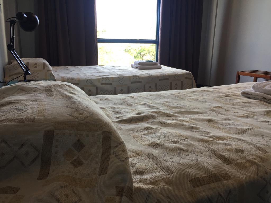 City Hotel Посадас Екстериор снимка