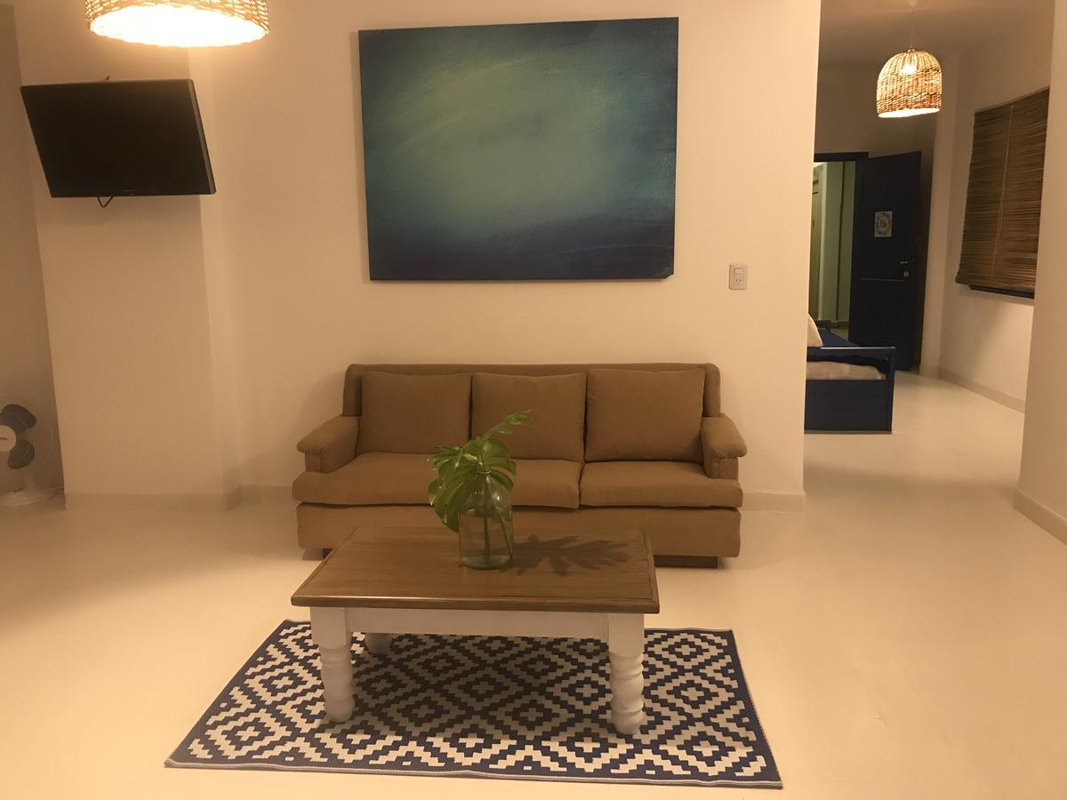 City Hotel Посадас Екстериор снимка
