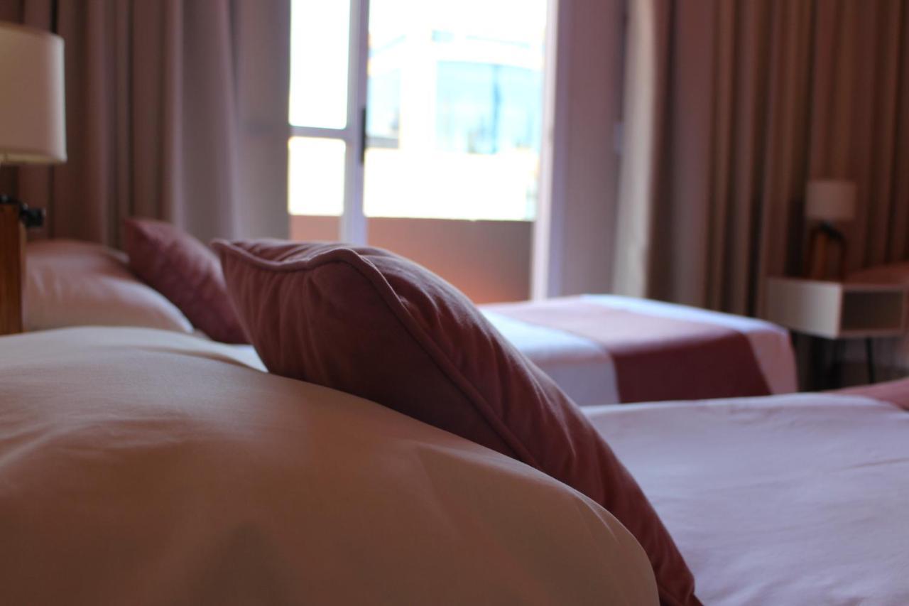 City Hotel Посадас Екстериор снимка