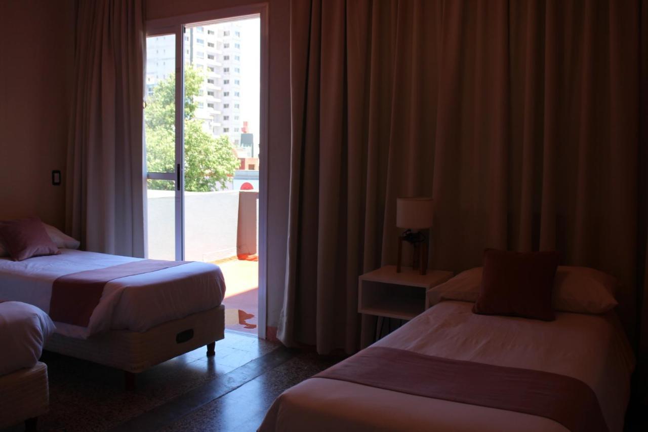 City Hotel Посадас Екстериор снимка