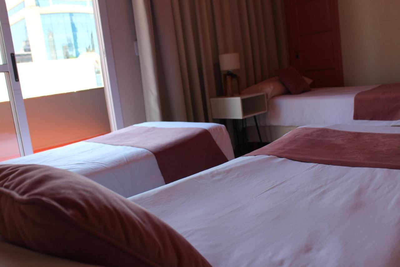 City Hotel Посадас Екстериор снимка