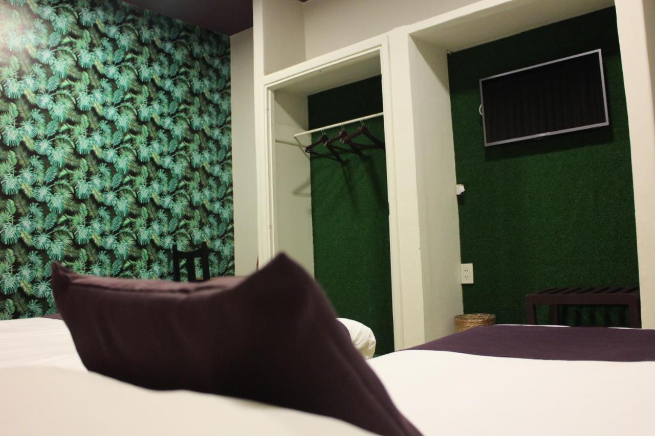City Hotel Посадас Екстериор снимка