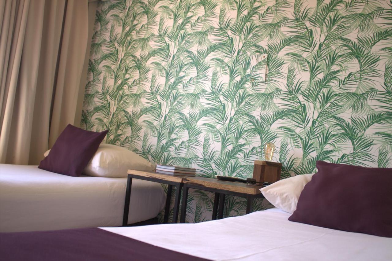 City Hotel Посадас Екстериор снимка